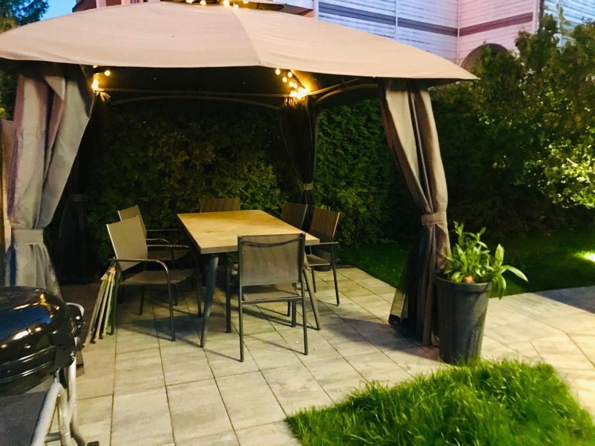 "Ku Sloncu" -Pokoje& Apartamenty - Jastrzębia Góra المظهر الخارجي الصورة