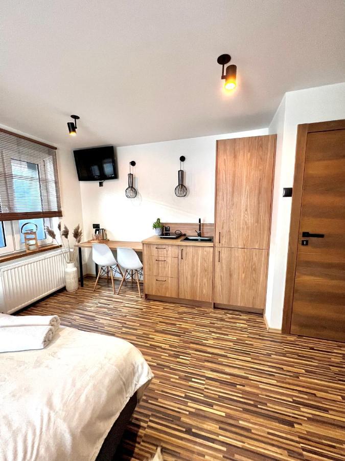 "Ku Sloncu" -Pokoje& Apartamenty - Jastrzębia Góra المظهر الخارجي الصورة