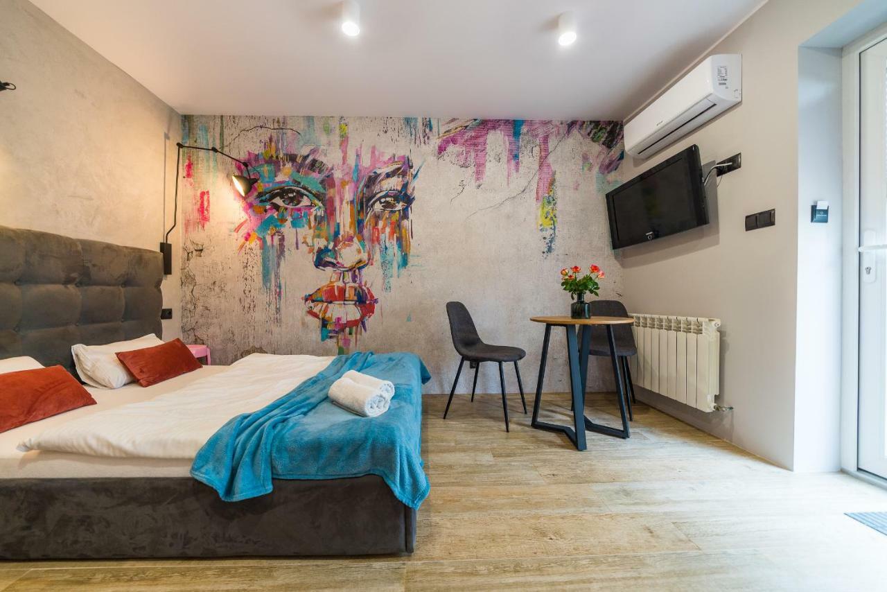 "Ku Sloncu" -Pokoje& Apartamenty - Jastrzębia Góra المظهر الخارجي الصورة